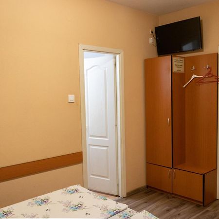 Hotel Tranzit Odorheiu Secuiesc Esterno foto