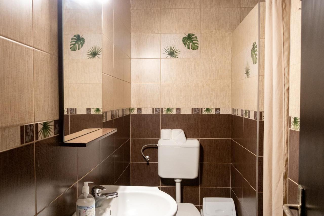 Hotel Tranzit Odorheiu Secuiesc Esterno foto