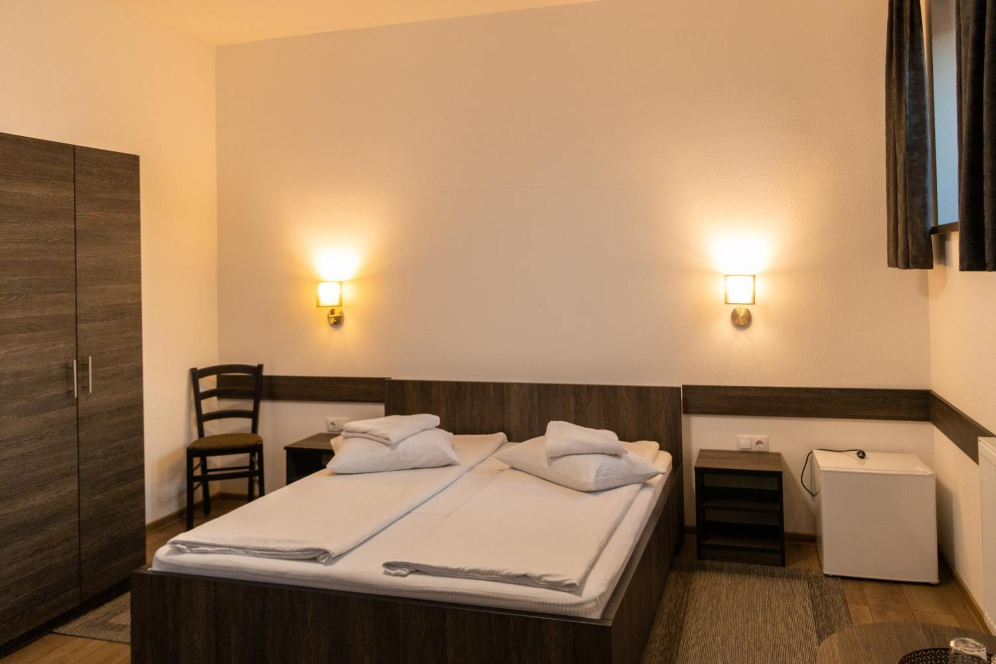 Hotel Tranzit Odorheiu Secuiesc Esterno foto