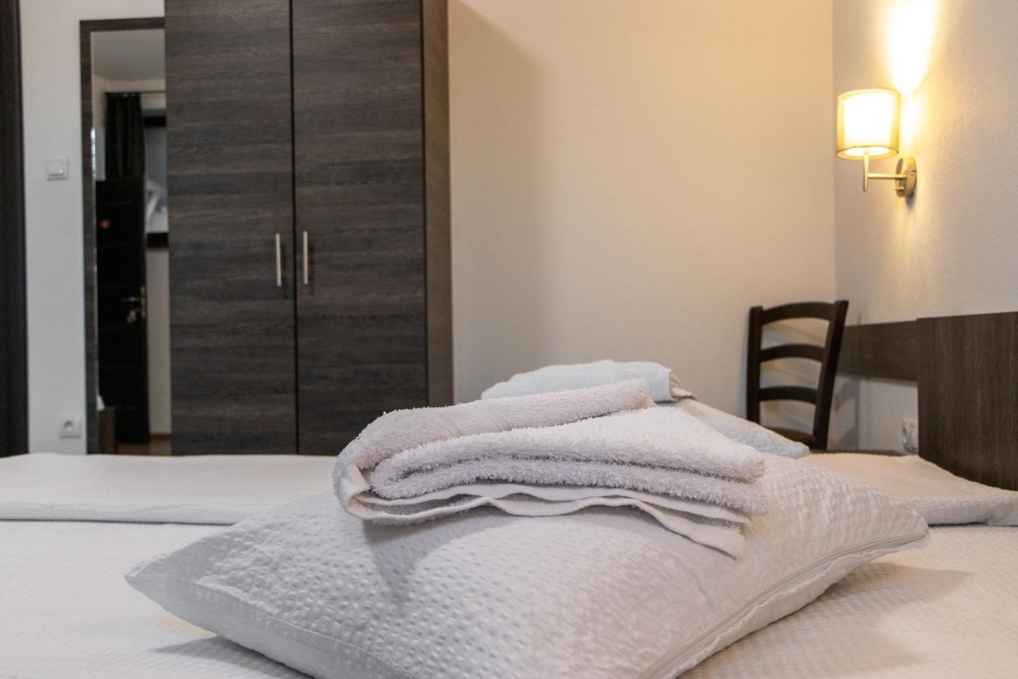Hotel Tranzit Odorheiu Secuiesc Esterno foto